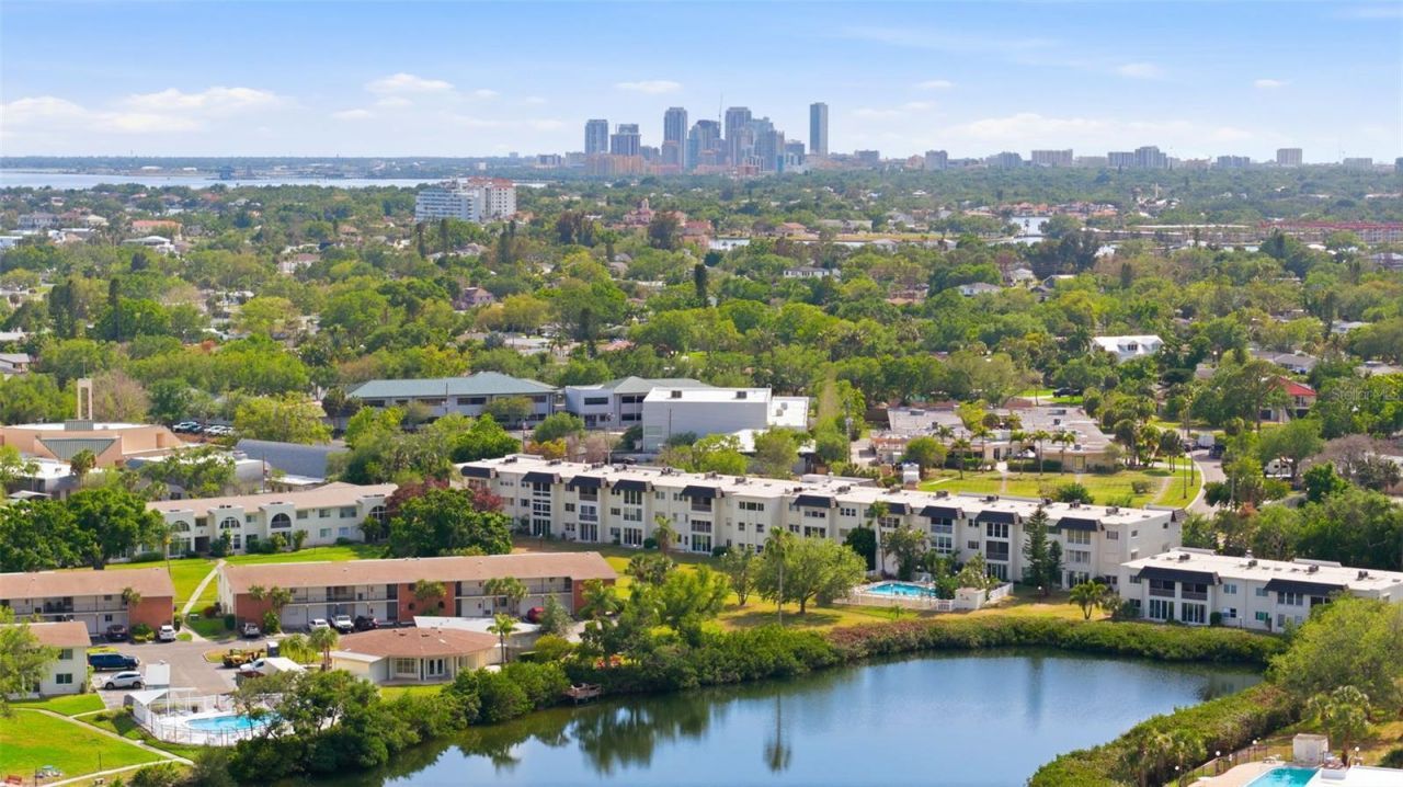 1971 Massachusetts Avenue Ne, Saint Petersburg, FL 33703 Photo