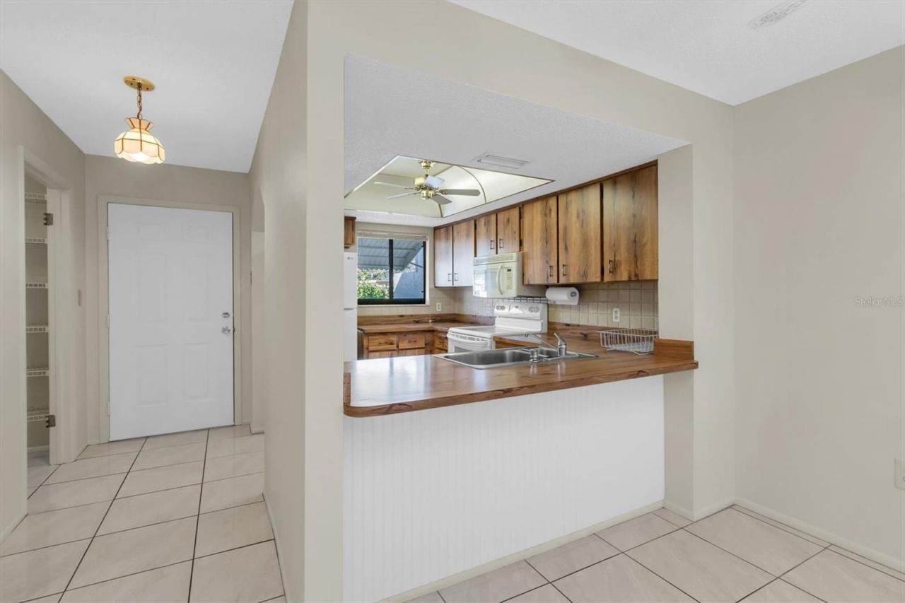 2216 Oak Wind Drive, Holiday, FL 34691 Photo