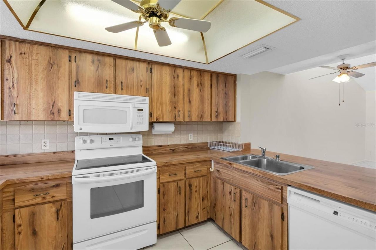 2216 Oak Wind Drive, Holiday, FL 34691 Photo