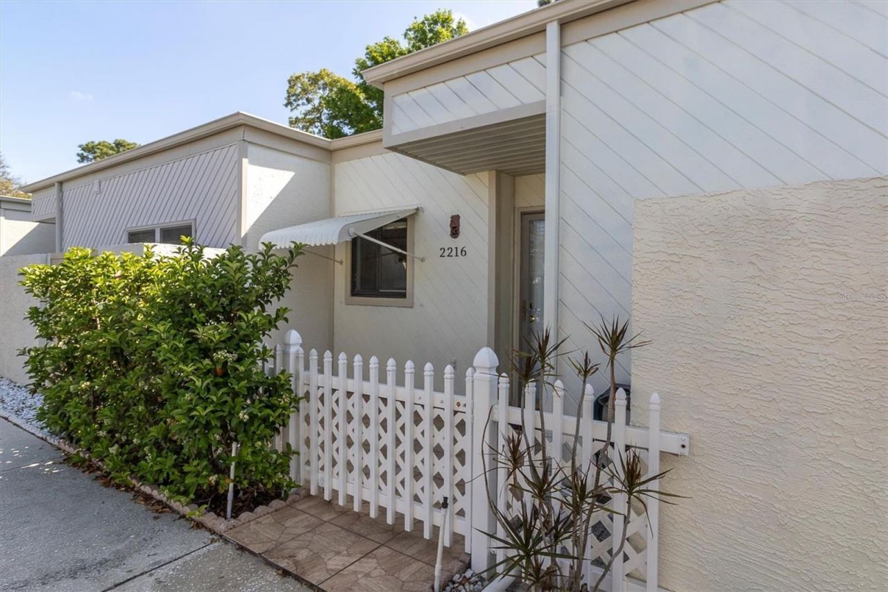 2216 Oak Wind Drive, Holiday, FL 34691 Photo