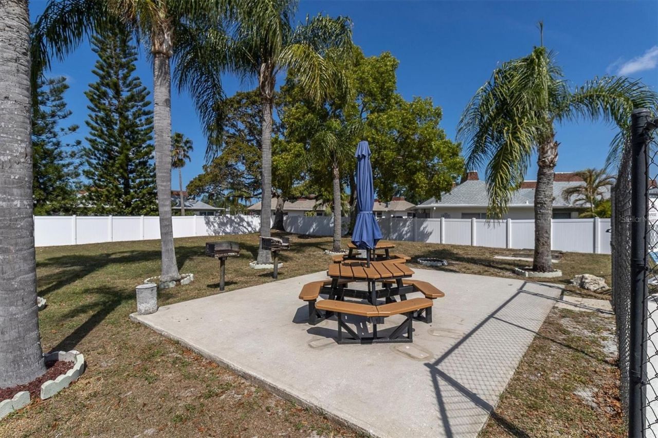 2216 Oak Wind Drive, Holiday, FL 34691 Photo