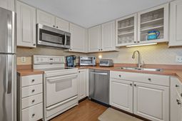 310 N 73rd Ave. N  photo 4