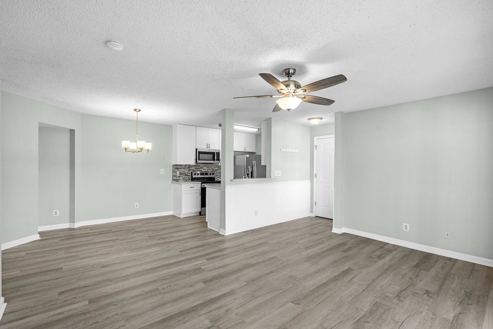 8830 Chandler Dr.  Photo 9