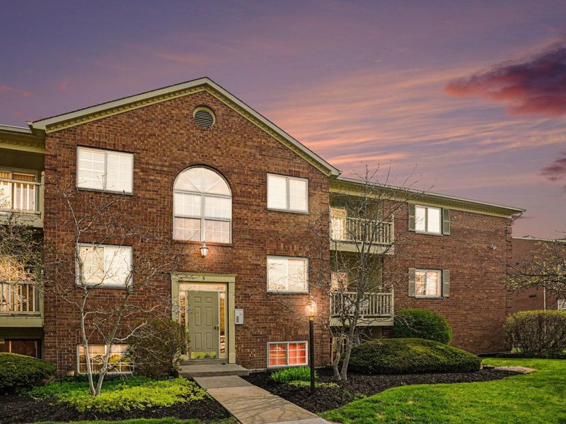 5 Highland Meadows Drive, Unit 8, Highland Heights, KY 41076 Photo 2