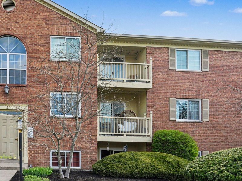 5 Highland Meadows Drive, Unit 8, Highland Heights, KY 41076 Photo 3