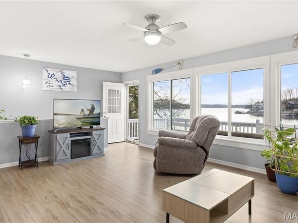 30481 Edgeview Drive , Rocky Mount, MO 65072