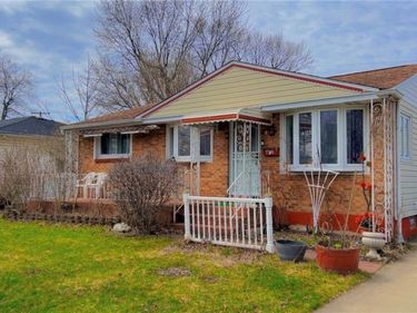 120 Colden Court , Cheektowaga, NY 14225