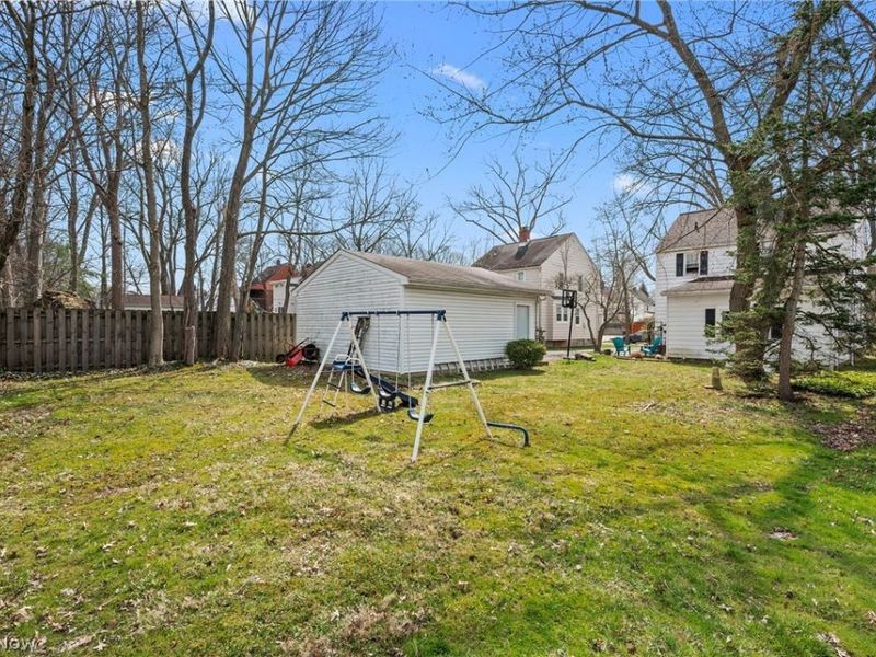 5187 Mayview Road, Lyndhurst, OH 44124 Photo 15