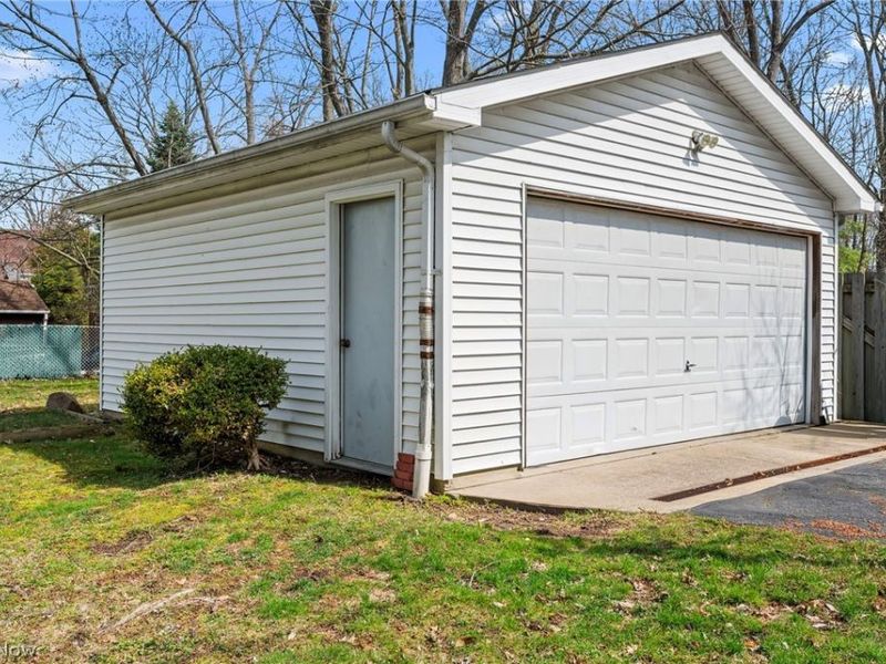 5187 Mayview Road, Lyndhurst, OH 44124 Photo 16