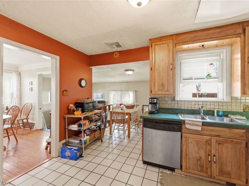 5187 Mayview Road, Lyndhurst, OH 44124 Photo 7