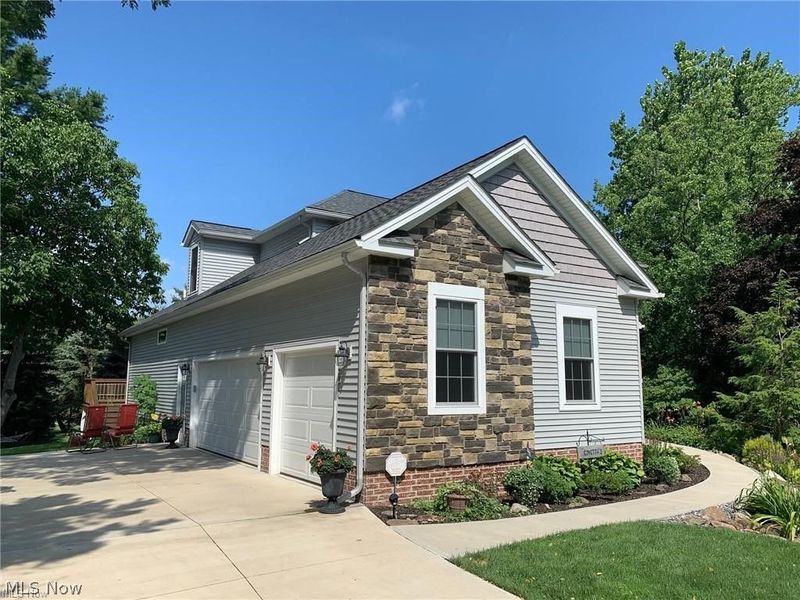 7640 Hopkins Road , Mentor, OH 44060 Photo 4