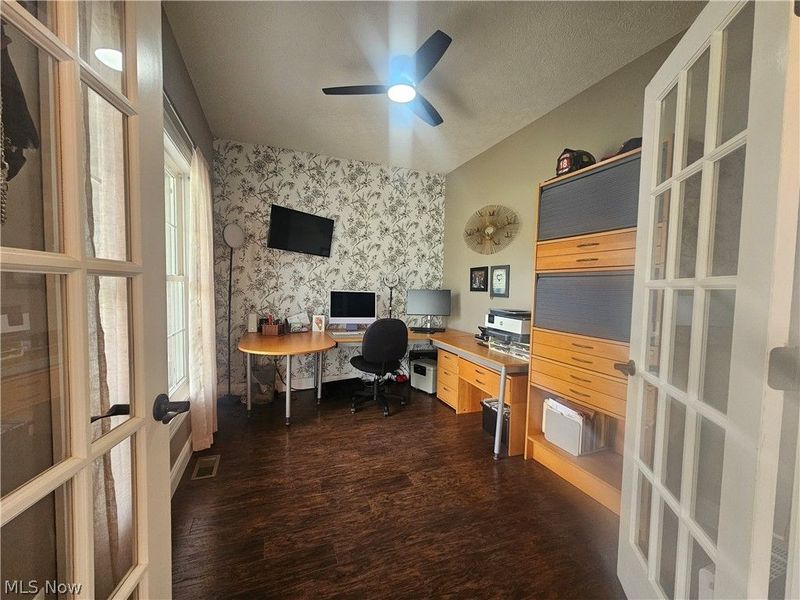 7640 Hopkins Road , Mentor, OH 44060 Photo 9