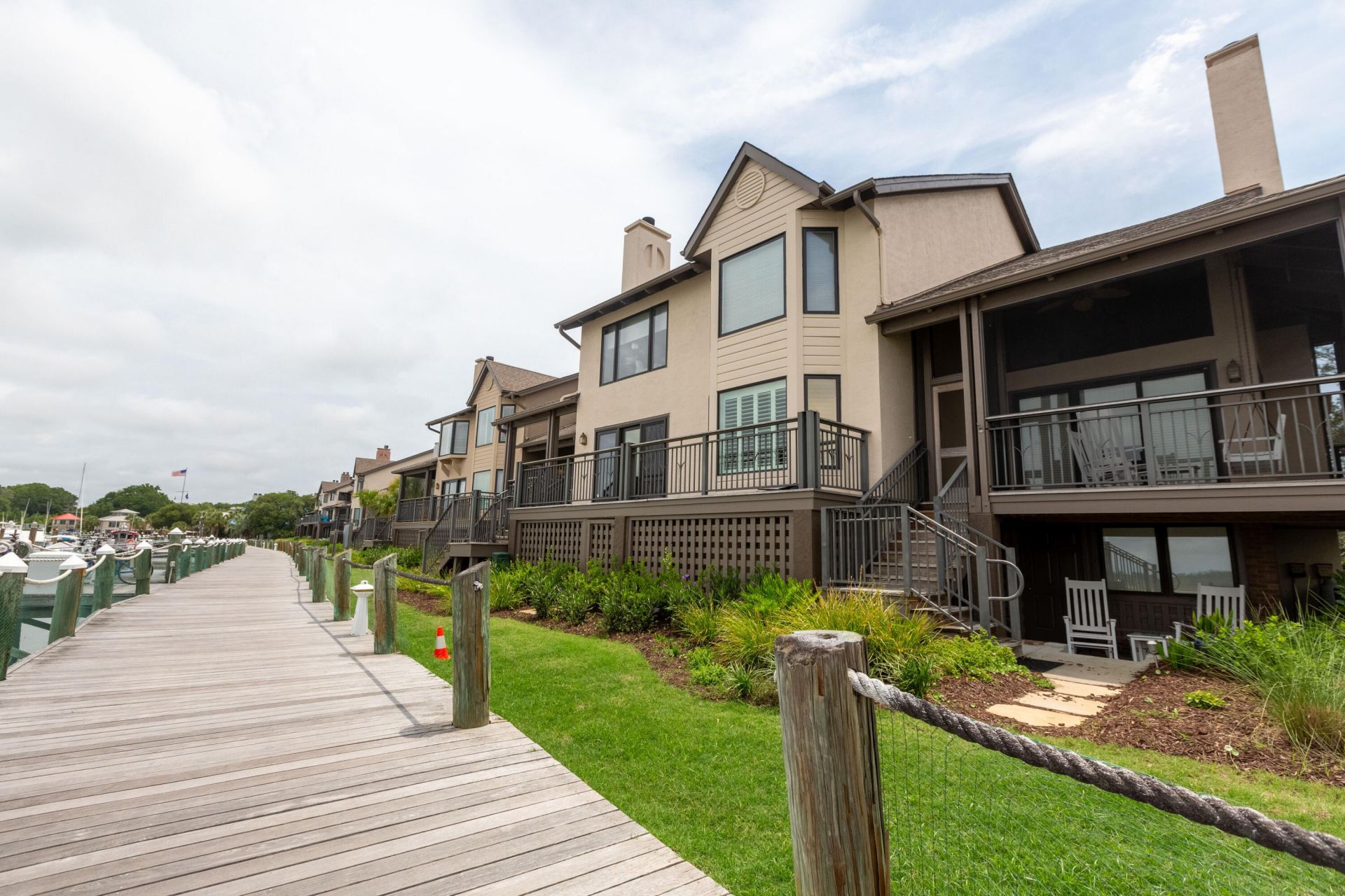 1919 Marsh Oak Lane Photo 28