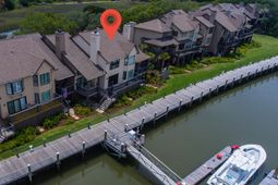 1919 Marsh Oak Lane photo 4