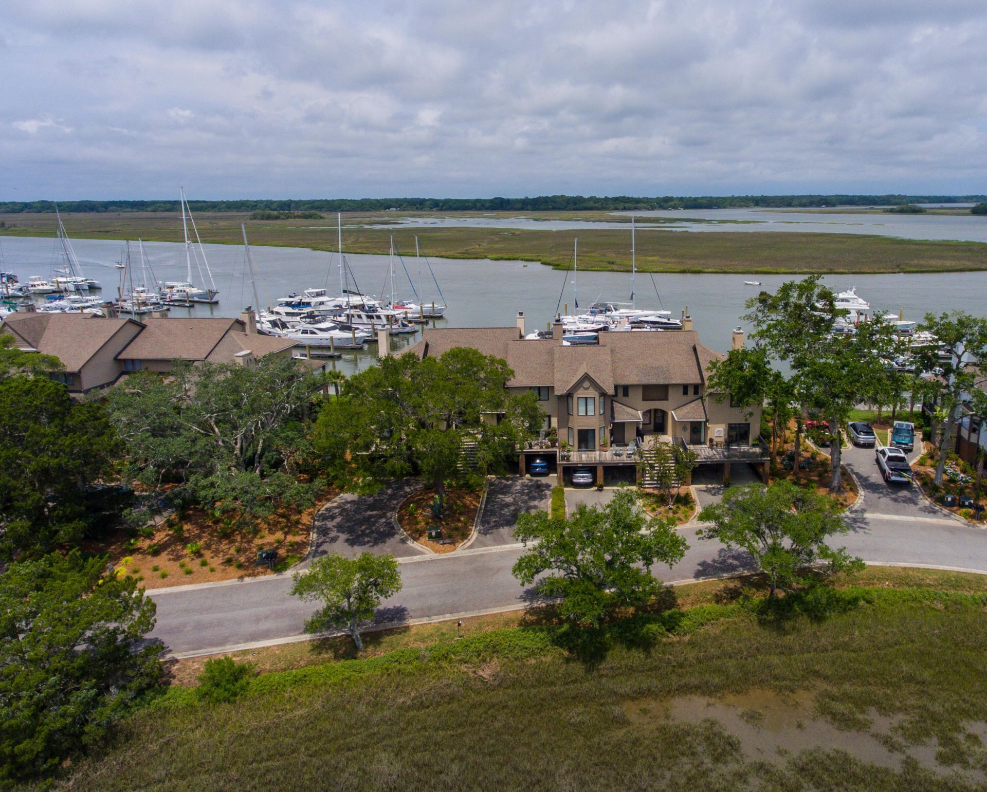 1919 Marsh Oak Lane Photo 31