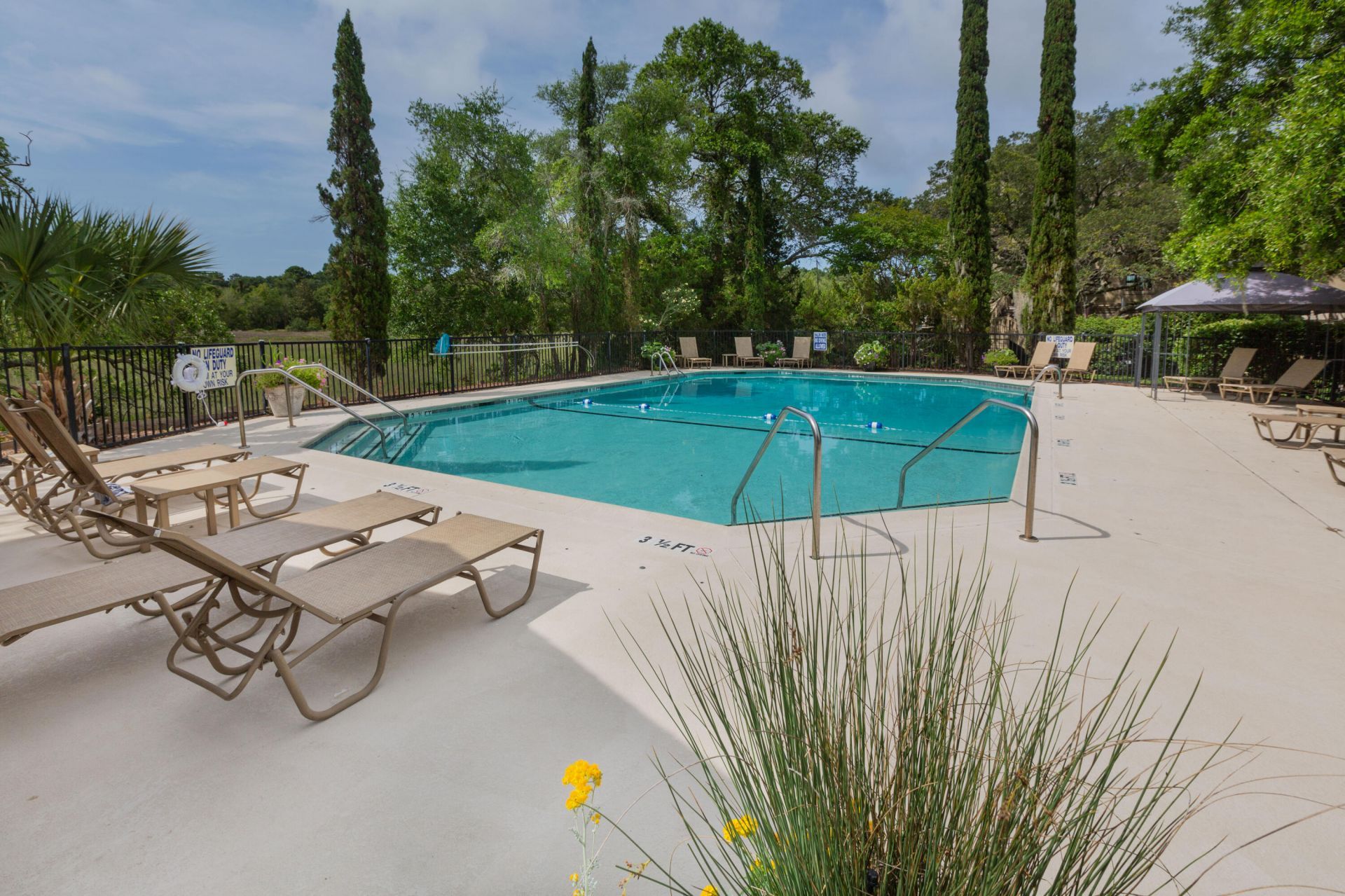 1919 Marsh Oak Lane Photo 43