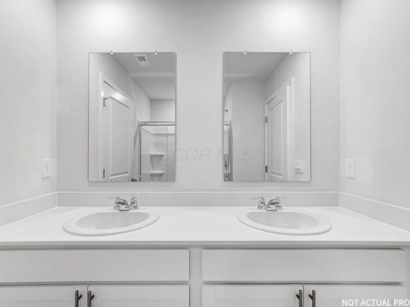 143 Brookside Dr , Jeffersonville, OH 43128 Photo 14