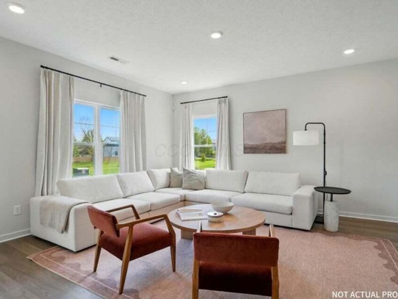 143 Brookside Dr , Jeffersonville, OH 43128 Photo 3