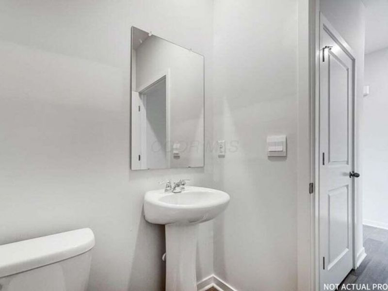 143 Brookside Dr , Jeffersonville, OH 43128 Photo 8