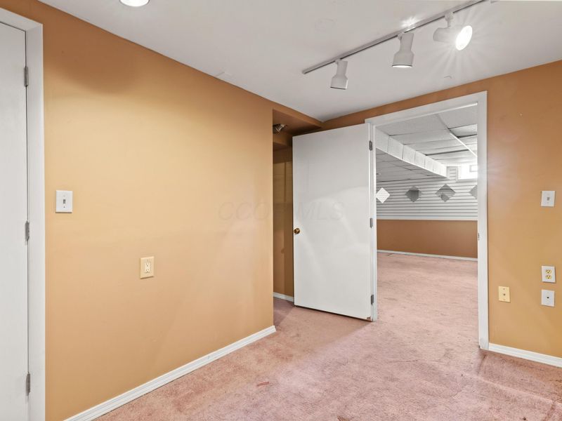 6248 Billington Drive , Columbus, OH 43213 Photo 53