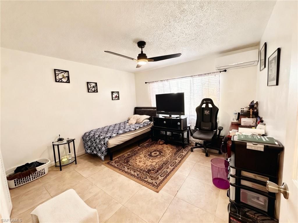 196 E Mariana Ave, North Fort Myers, FL 33917 Photo