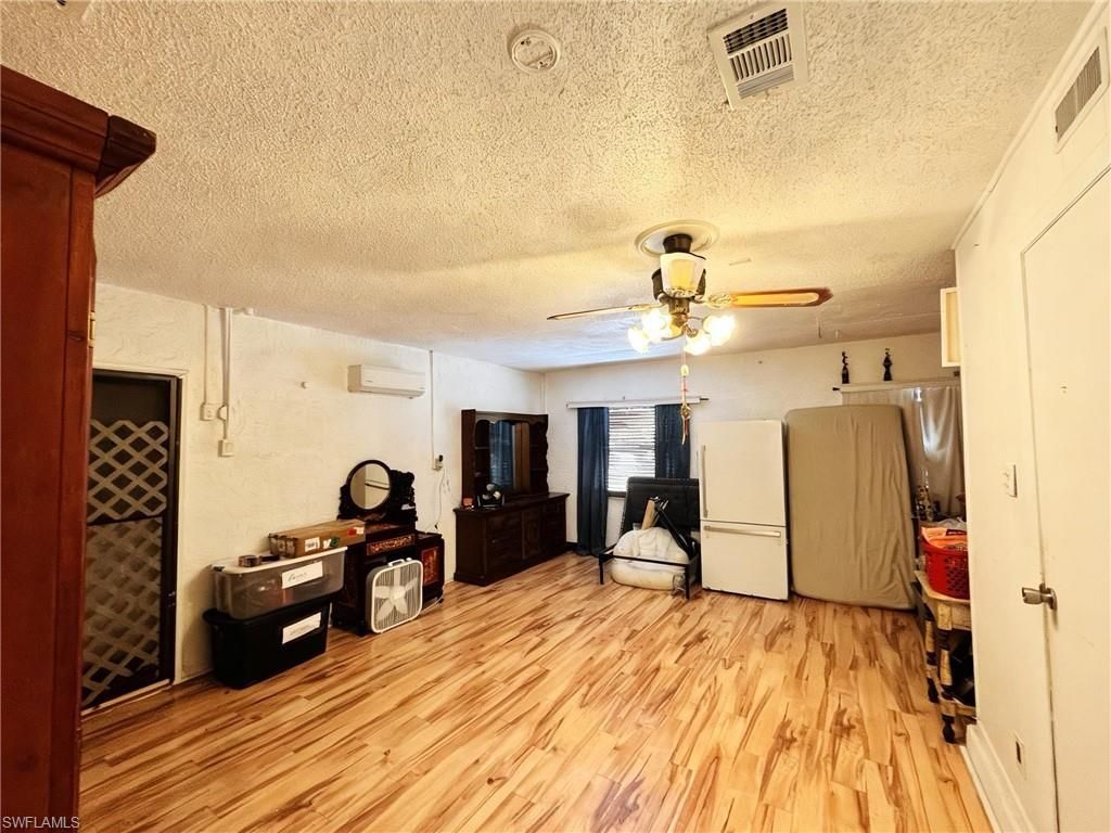 196 E Mariana Ave, North Fort Myers, FL 33917 Photo