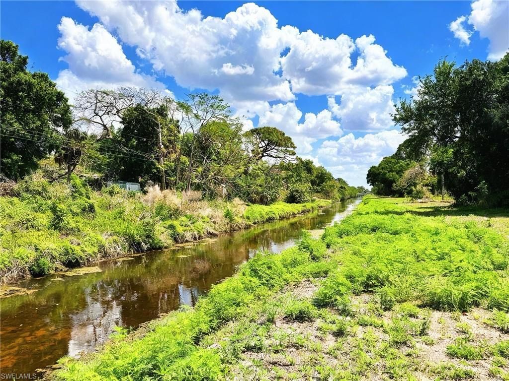 196 E Mariana Ave, North Fort Myers, FL 33917 Photo