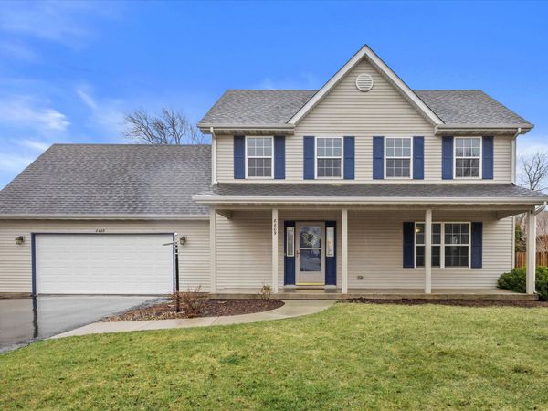 8809 Citadel Ter, Sturtevant, WI 53177