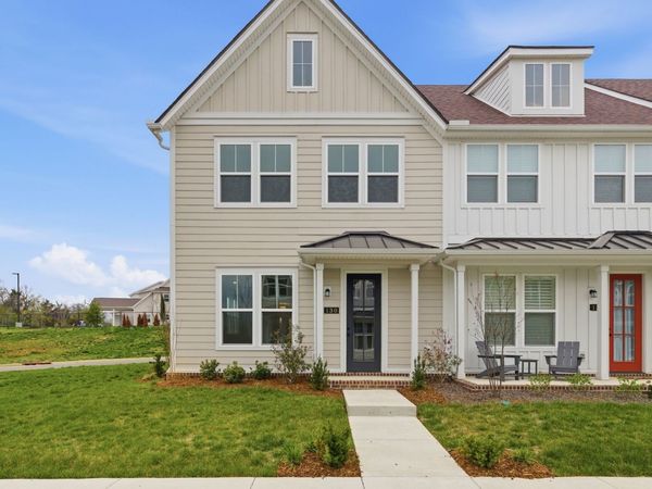 130 Valentine Aly , Nashville, TN 37218