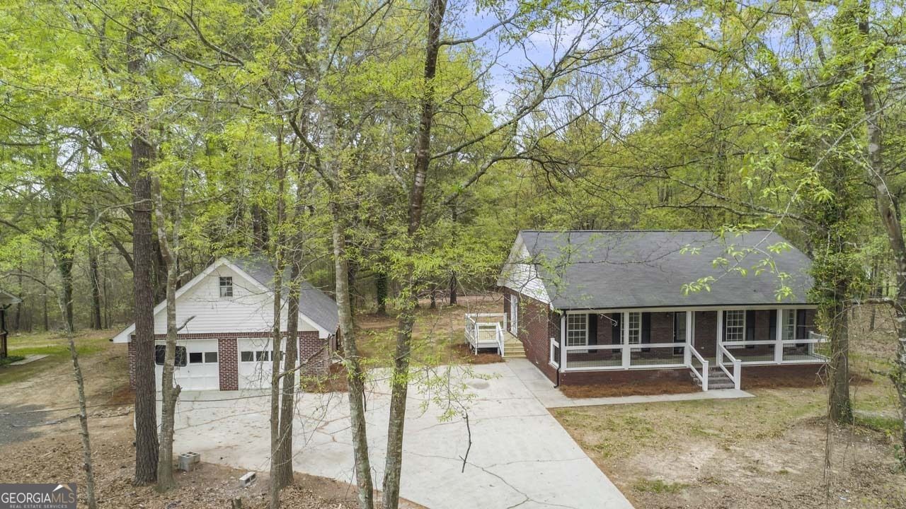 1255 Mccart Circle, Jackson, GA 30233 Main Photo