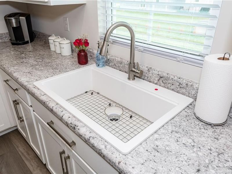 5966 Warm Springs Drive, Middletown, OH 45042 Photo 10