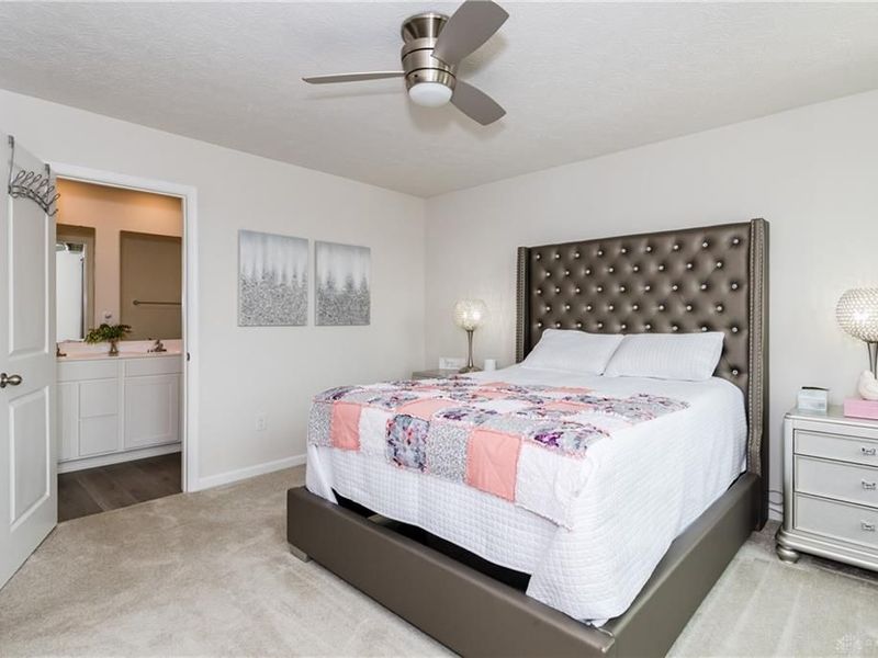 5966 Warm Springs Drive, Middletown, OH 45042 Photo 16