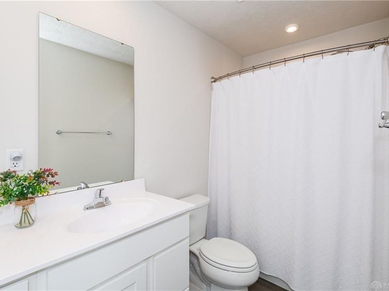 5966 Warm Springs Drive, Middletown, OH 45042 Photo 18