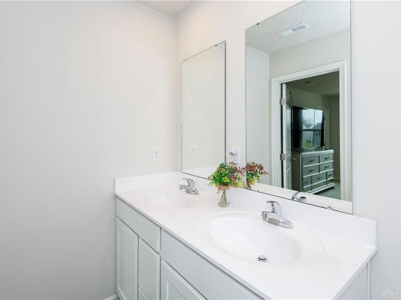 5966 Warm Springs Drive, Middletown, OH 45042 Photo 19