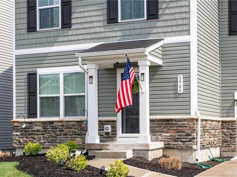 5966 Warm Springs Drive, Middletown, OH 45042 Photo 2