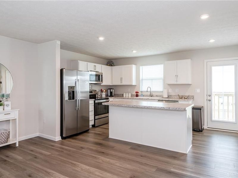 5966 Warm Springs Drive, Middletown, OH 45042 Photo 7