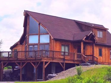 4000 Bishop Hill Road, Marcellus, NY 13108