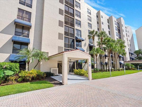 7564 Regency Lake Drive, Unit 502, Boca Raton, FL 33433