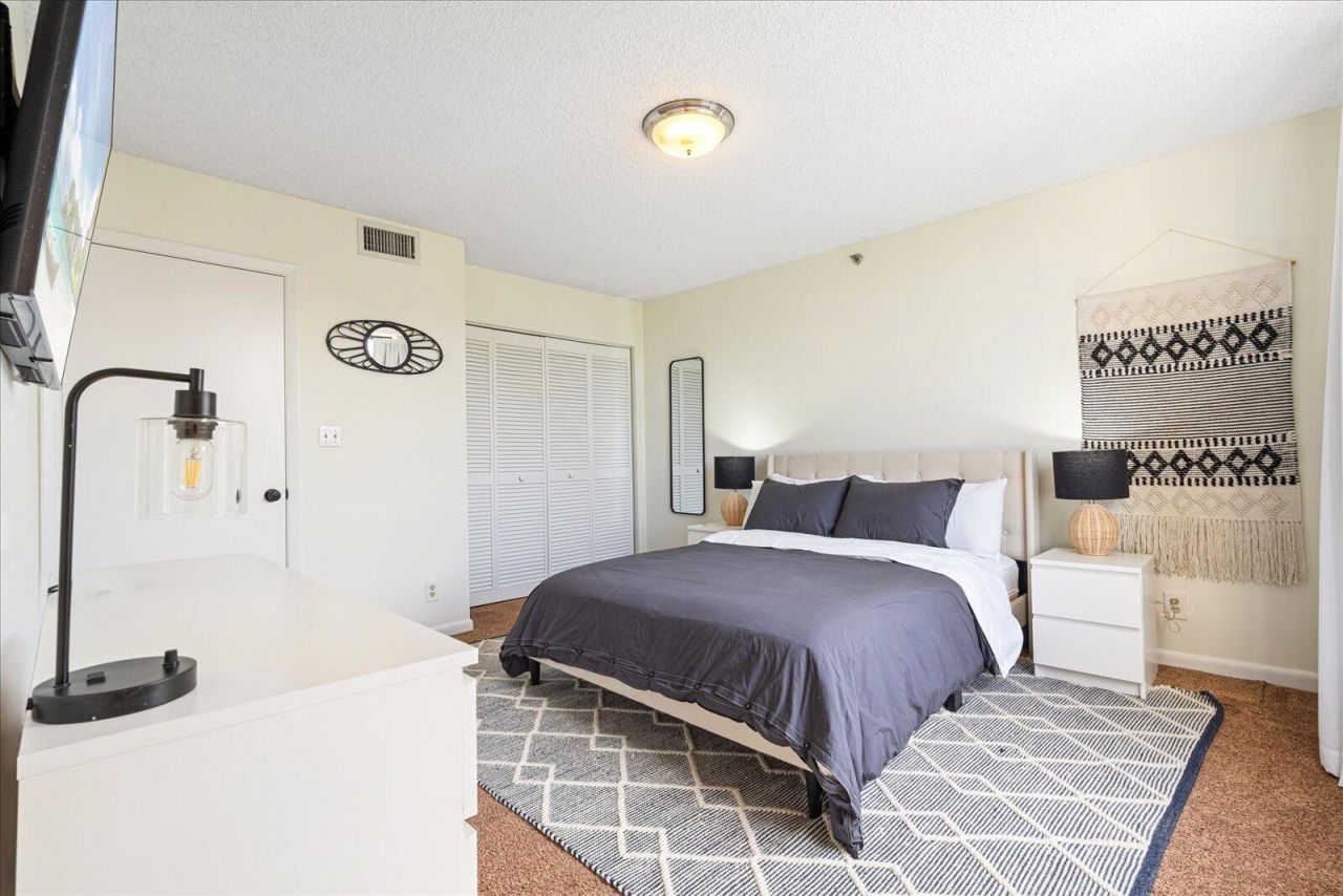 7564 Regency Lake Drive, Unit 502, Boca Raton, FL 33433 Photo