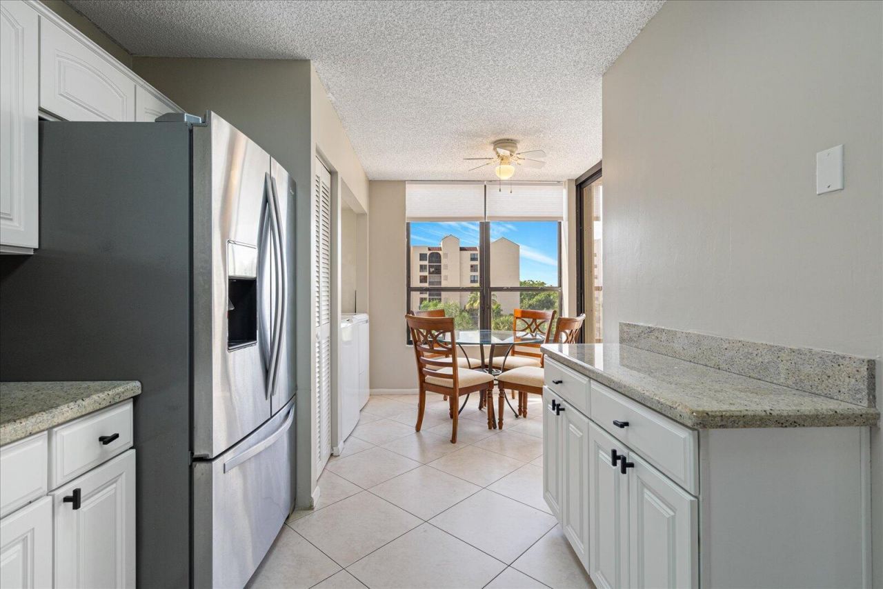 7564 Regency Lake Drive, Unit 502, Boca Raton, FL 33433 Photo
