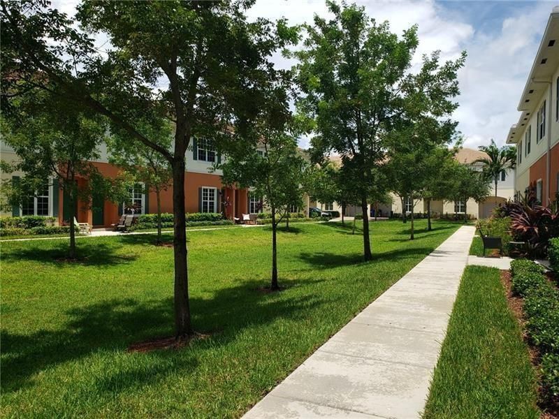 208 SW 7th Court, Pompano Beach, FL 33060 Photo