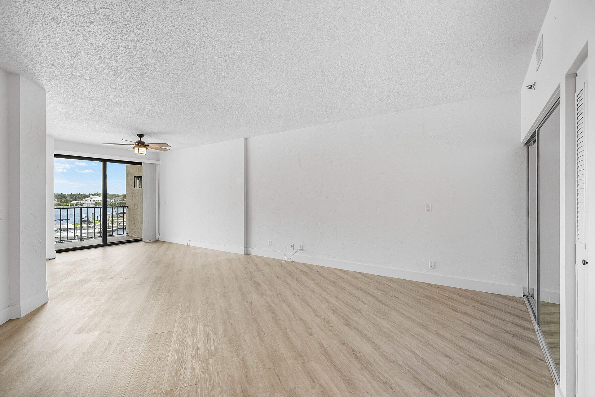 1035 S Federal Highway, Unit 213, Delray Beach, FL 33483 Photo