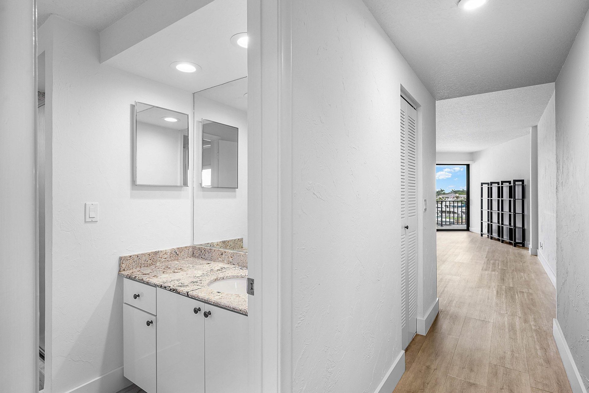 1035 S Federal Highway, Unit 213, Delray Beach, FL 33483 Photo