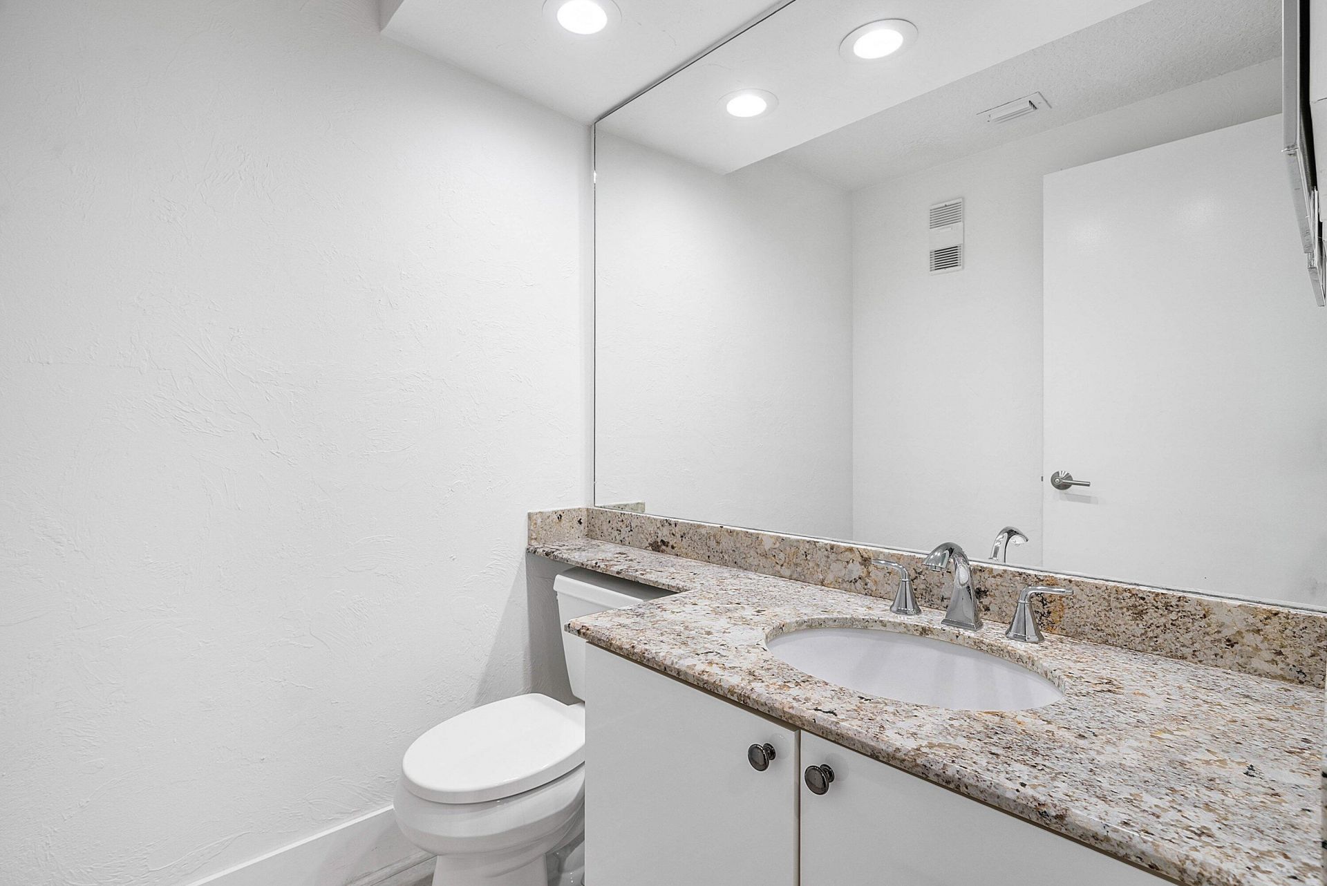 1035 S Federal Highway, Unit 213, Delray Beach, FL 33483 Photo