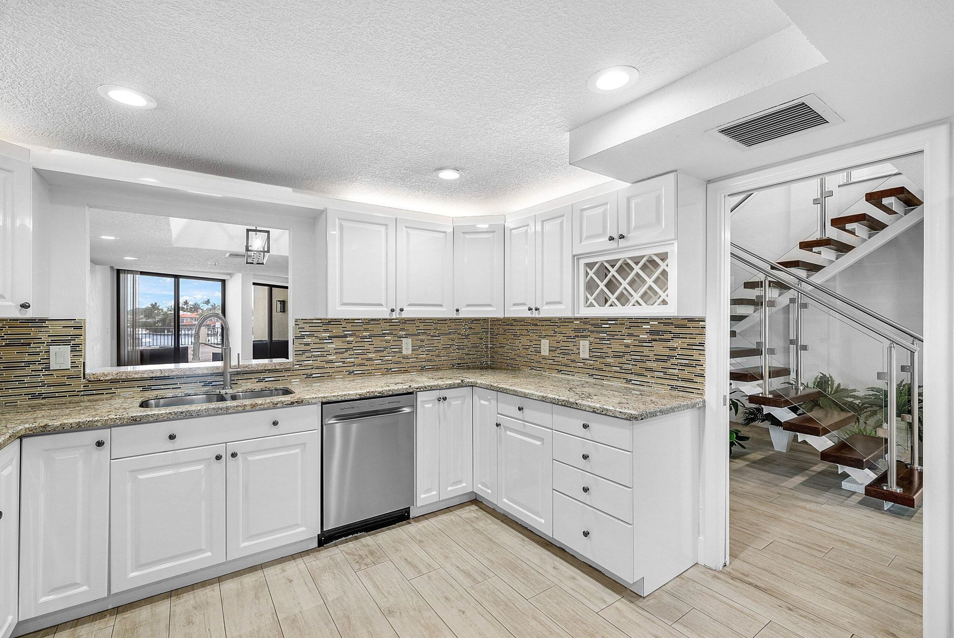 1035 S Federal Highway, Unit 213, Delray Beach, FL 33483 Photo