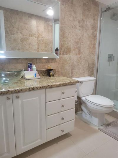 19370 Collins Avenue, Unit 809, Sunny Isles Beach, FL 33160 Photo