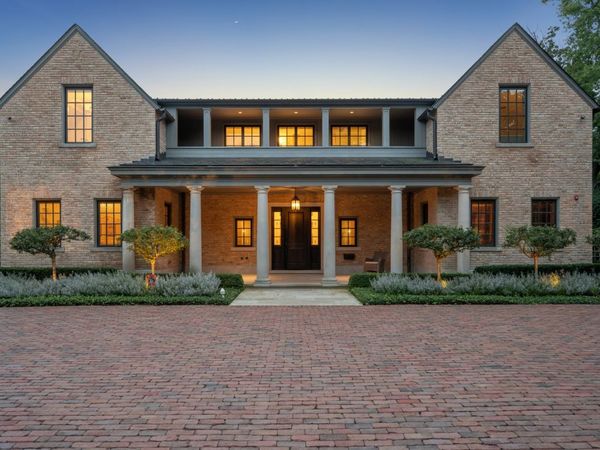 180 Central Avenue , Highland Park, IL 60035