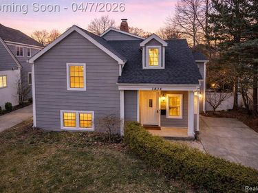 1834 Fairview Street, Birmingham, MI 48009