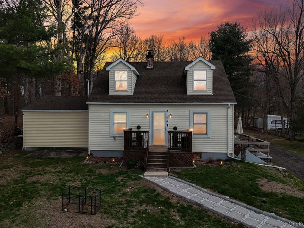 525 Bloomingburg Road, Middletown, NY 10940