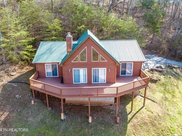 419 Larayne Hollow Rd, Sharps Chapel, TN 37866
